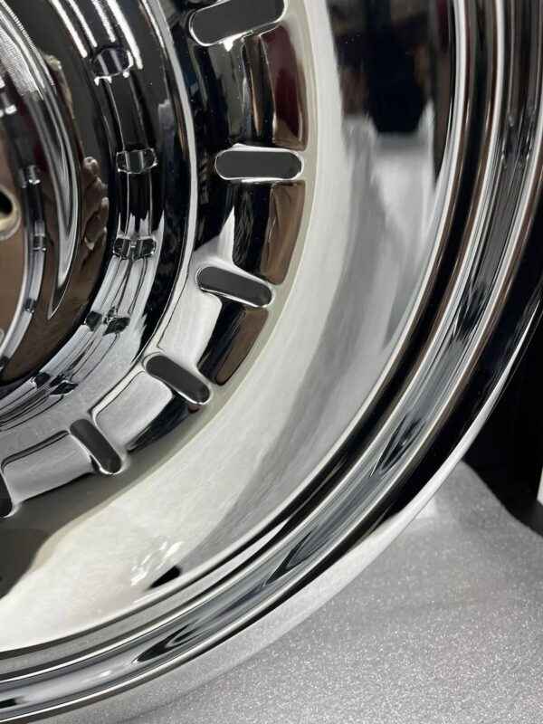 Rims for V-ROD Vrsca 2005 in Chrome 18 rear 19 front - Image 2