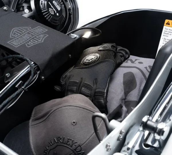 Harley-Davidson Saddlebag Interior Light Kit - Image 2